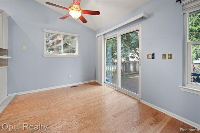 6351 Pembrook Drive, Westland, MI 48185
