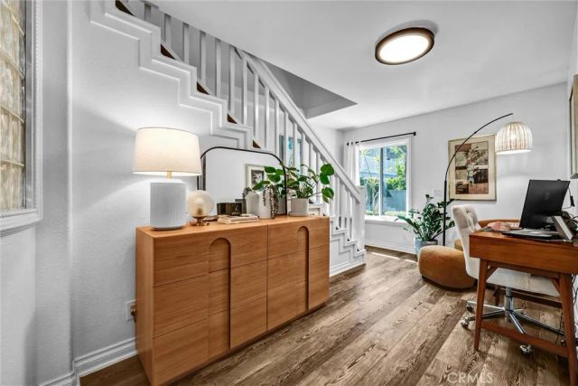 2504 University, Newport Beach, CA 92660
