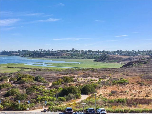 2504 University, Newport Beach, CA 92660