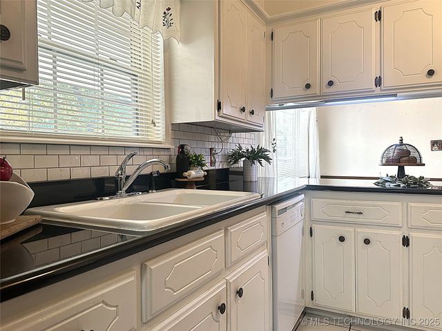 60 Town And Country, Ardmore, OK 73401