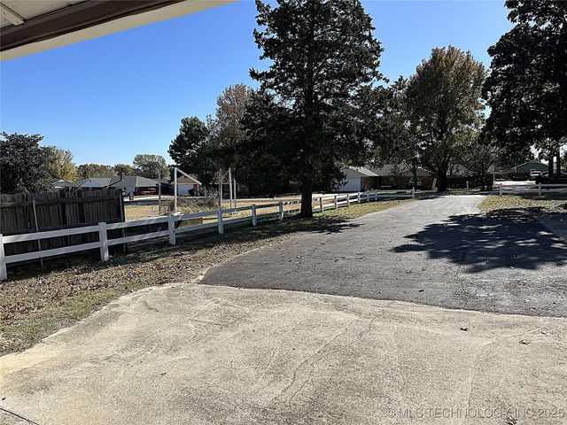 60 Town And Country, Ardmore, OK 73401