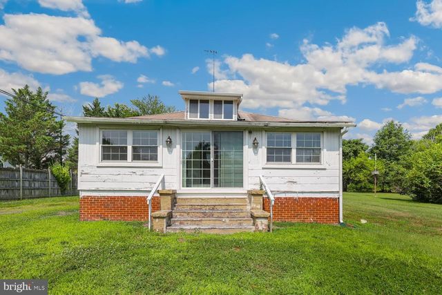 8208 MOUNT VERNON HWY, Alexandria, VA 22309