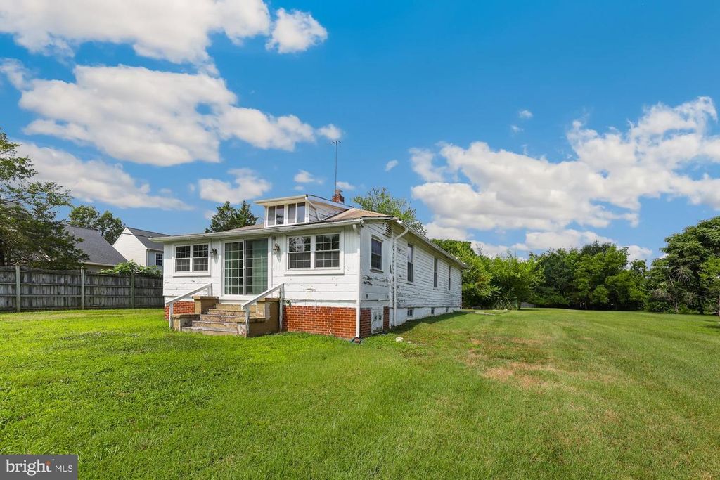 8208 MOUNT VERNON HWY, Alexandria, VA 22309