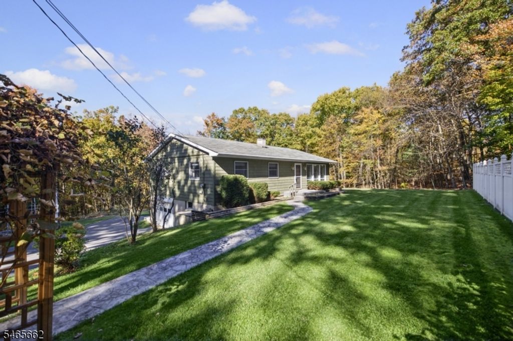 23 Steenykill Rd, Montague Twp., NJ 07827 — photo 4