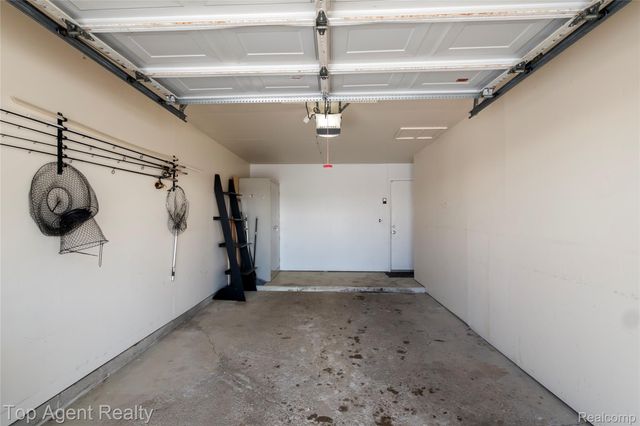 30623 Washington Boulevard, Warren, MI 48093