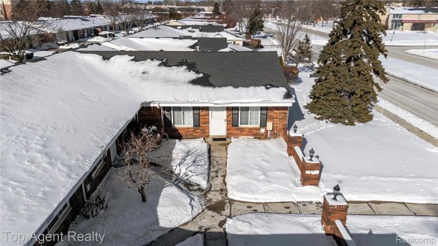 30623 Washington Boulevard, Warren, MI 48093