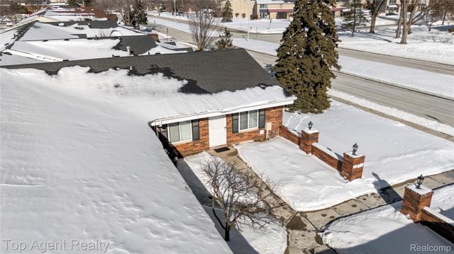 30623 Washington Boulevard, Warren, MI 48093