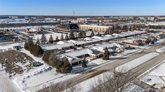 30623 Washington Boulevard, Warren, MI 48093