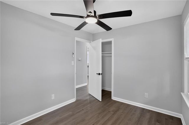 166 Beechmont DR, Newport News, VA 23608