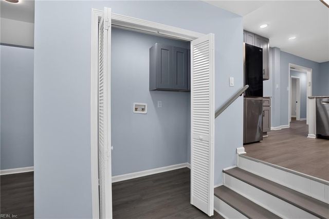 166 Beechmont DR, Newport News, VA 23608