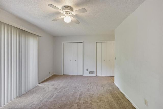 6 NW Fairway Drive NW, Kennesaw, GA 30144