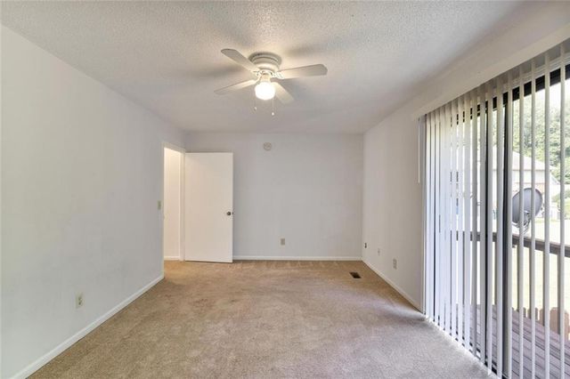 6 NW Fairway Drive NW, Kennesaw, GA 30144