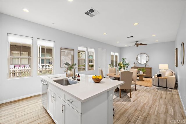 21 Promesa Avenue, Rancho Mission Viejo, CA 92694