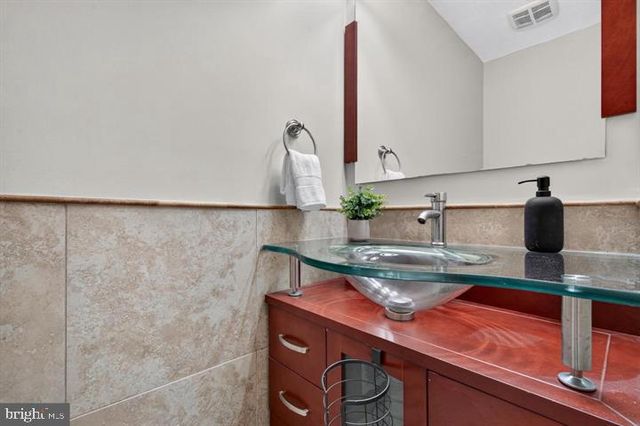 3609 BUCKEYE CT, Fairfax, VA 22033