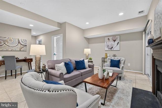 3609 BUCKEYE CT, Fairfax, VA 22033