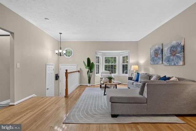 3609 BUCKEYE CT, Fairfax, VA 22033