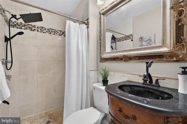 3609 BUCKEYE CT, Fairfax, VA 22033