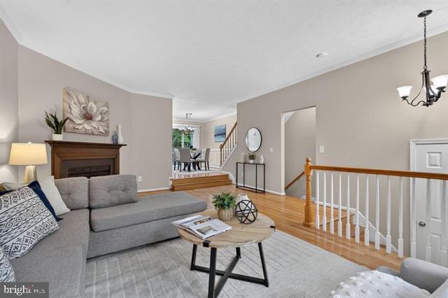 3609 BUCKEYE CT, Fairfax, VA 22033
