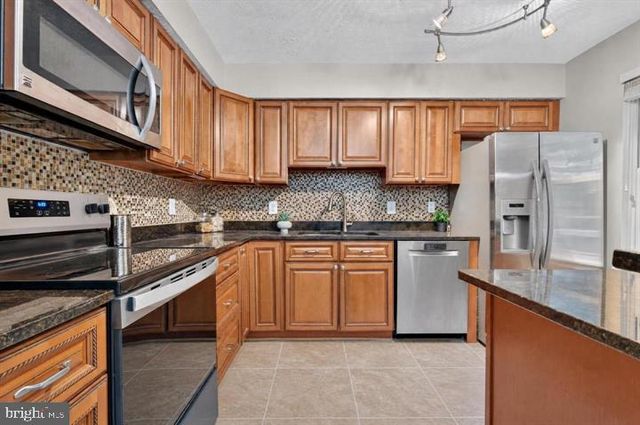 3609 BUCKEYE CT, Fairfax, VA 22033