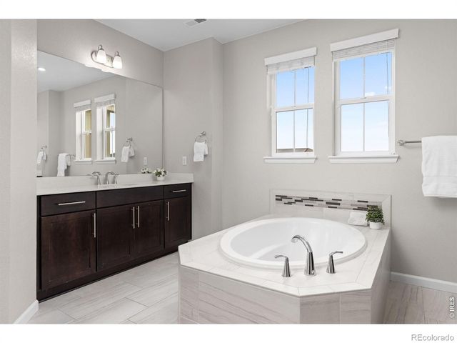 676 Stage Station Way, Lafayette, CO 80026