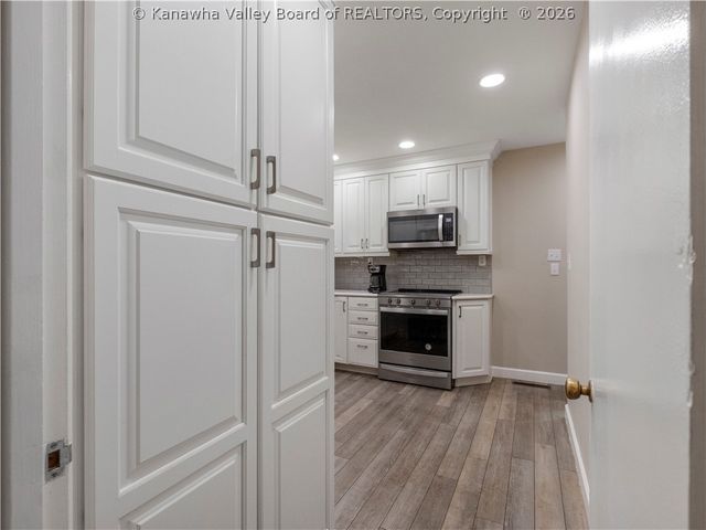 1413 Longridge Road, Charleston, WV 25314