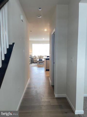 6 N 8TH ST, Perkasie, PA 18944