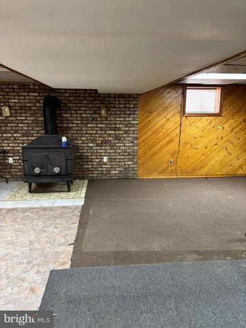 148 DIAMOND AVE, Pine Hill, NJ 08021