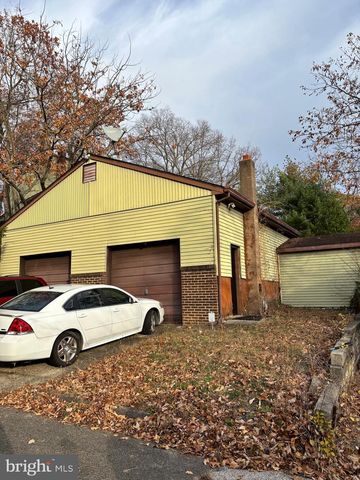 148 DIAMOND AVE, Pine Hill, NJ 08021