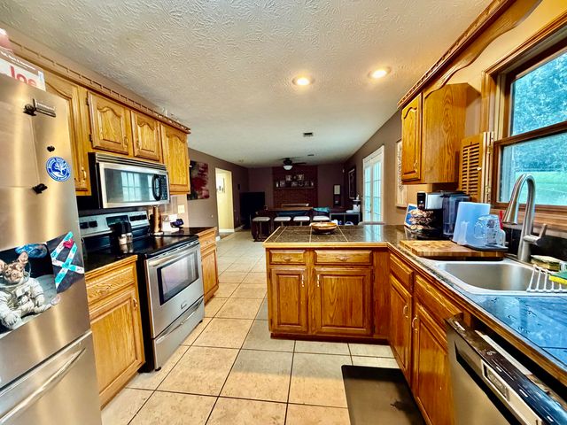 207 Rookwood Court, Richmond, KY 40475