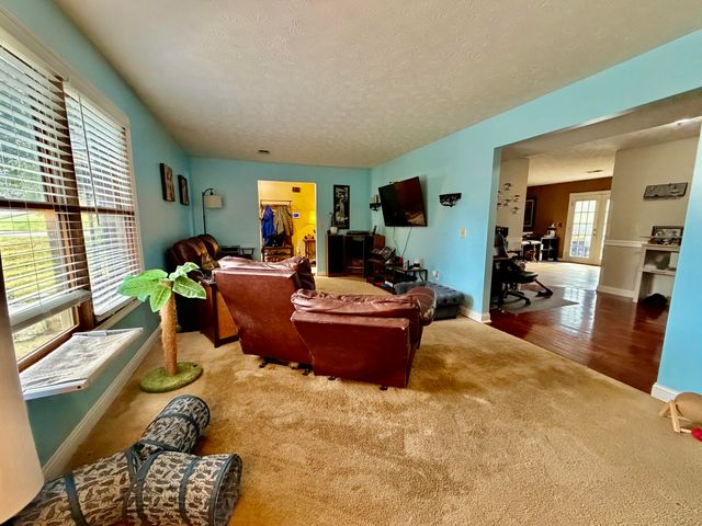 207 Rookwood Court, Richmond, KY 40475