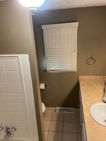 303 Highland Avenue, Monett, MO 65708