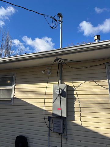 303 Highland Avenue, Monett, MO 65708