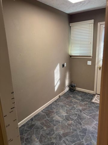 303 Highland Avenue, Monett, MO 65708