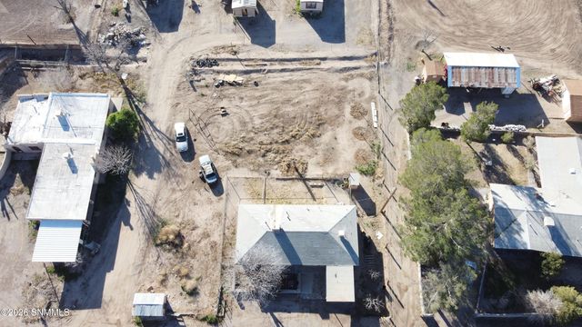 135 Armadillo Lane, Las Cruces, NM 88007