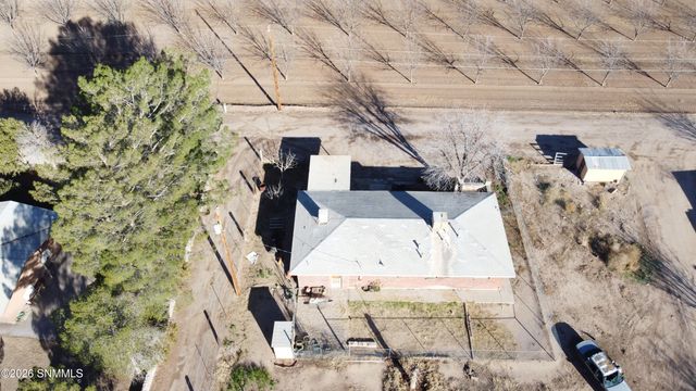 135 Armadillo Lane, Las Cruces, NM 88007