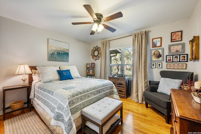 114 Wagon Trail Road, Shavano Park, TX 78231