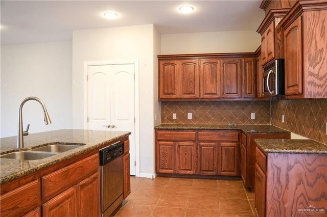 3707 Green Jay Drive, Mission, TX 78572