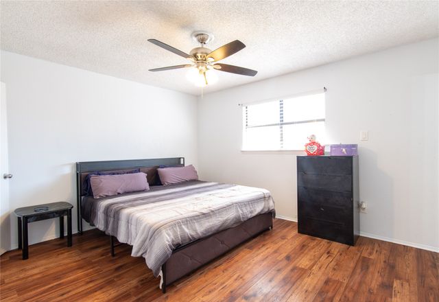 808 Meadow Mead Drive, Allen, TX 75002