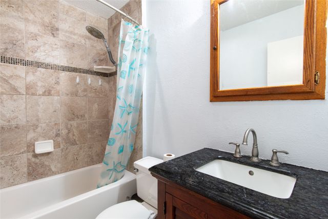 808 Meadow Mead Drive, Allen, TX 75002