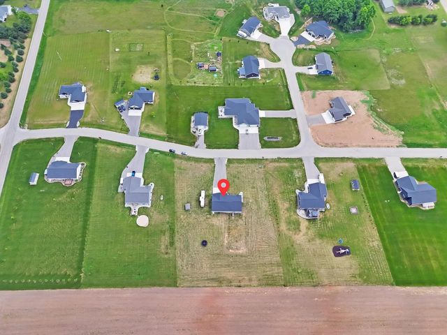 461 HIGHLAND MEADOW TRAIL, Pulaski, WI 54162