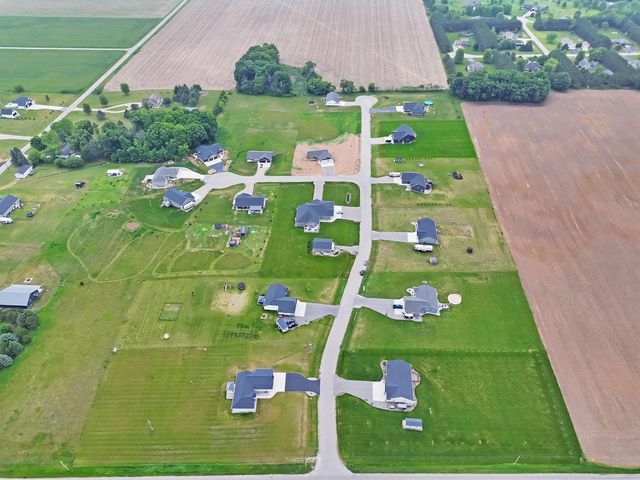 461 HIGHLAND MEADOW TRAIL, Pulaski, WI 54162
