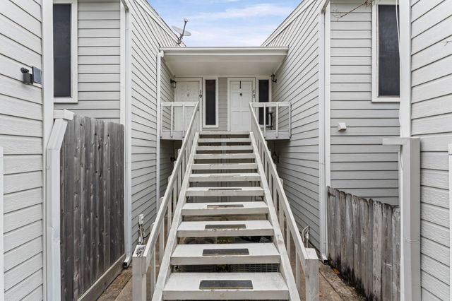 19 Hideaway Drive Drive, Friendswood, TX 77546