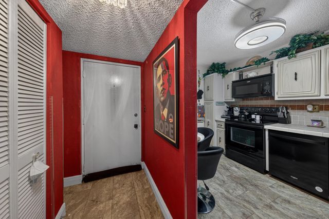 3671 Environ Boulevard 169, Lauderhill, FL 33319