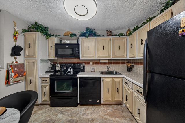 3671 Environ Boulevard 169, Lauderhill, FL 33319
