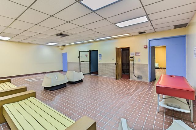 3671 Environ Boulevard 169, Lauderhill, FL 33319
