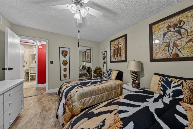 3671 Environ Boulevard 169, Lauderhill, FL 33319