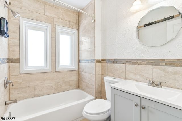 49 Lyons Ave, Newark City, NJ 07112