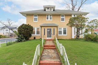 49 Lyons Ave, Newark City, NJ 07112
