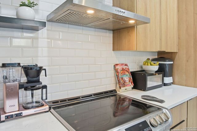 2106 Schley Ave, San Antonio, TX 78210