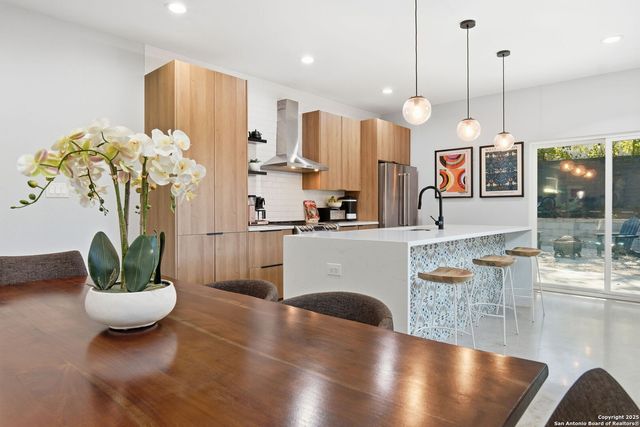 2106 Schley Ave, San Antonio, TX 78210